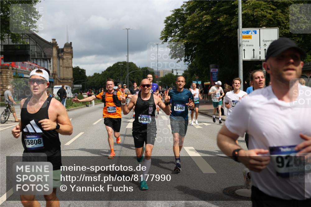 29.06.2025 - hella hamburg halbmarathon Yannick Fuchs http://msf.ph/oto/8177990 29.06.2025 10:42:24 20KM 1086, 1320, 1914, 2213, 2340, 2442, 2708, 3747, 4324, 4601, 5024, 5362, 5528, 5915, 6081, 6377, 6836, 7367, 8216, 8916, 8927, 9262, 9482, 9538, 11211, 11961, 12549, 12747, 13007, 13570, 13614, 13948, 14383, 14797, 14814, 15309, 15573, 15590, 15629, 15735, 15808, 16094, 16149, 16205, 16269, 16414, 16766, 18206, 18476, 18790, 18836, 18923, 18963, 19198 meine-sportfotos.de