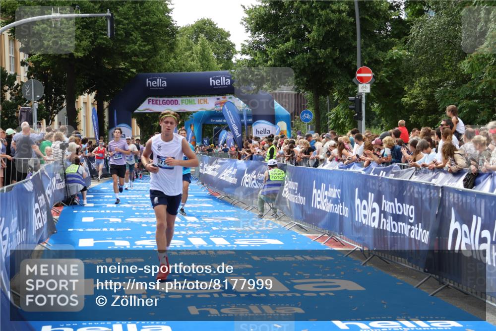 29.06.2025 - hella hamburg halbmarathon Zöllner http://msf.ph/oto/8177999 29.06.2025 10:38:43 Ziel 4148, 5248, 6684, 8450, 9403, 11281, 11282, 11379, 12772, 17154, 18188, 19004 meine-sportfotos.de