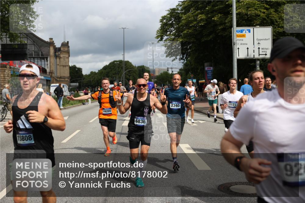 29.06.2025 - hella hamburg halbmarathon Yannick Fuchs http://msf.ph/oto/8178002 29.06.2025 10:42:24 20KM 1086, 1320, 1914, 2213, 2340, 2442, 2708, 3747, 4324, 4601, 5024, 5362, 5528, 5915, 6081, 6377, 6836, 7367, 8216, 8916, 8927, 9262, 9482, 9538, 11211, 11961, 12549, 12747, 13007, 13570, 13614, 13948, 14383, 14797, 14814, 15309, 15573, 15590, 15629, 15735, 15808, 16094, 16149, 16205, 16269, 16414, 16766, 18206, 18476, 18790, 18836, 18923, 18963, 19198 meine-sportfotos.de