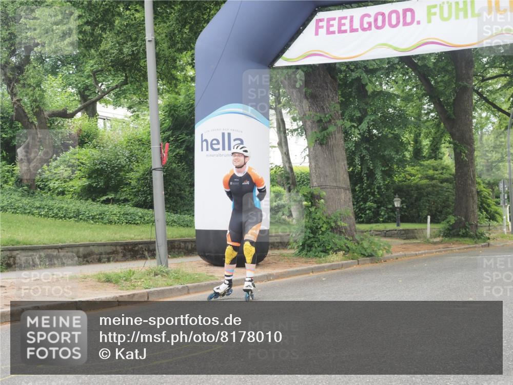 29.06.2025 - hella hamburg halbmarathon KatJ http://msf.ph/oto/8178010 29.06.2025 09:21:52 Zwischen KM18-KM19  meine-sportfotos.de