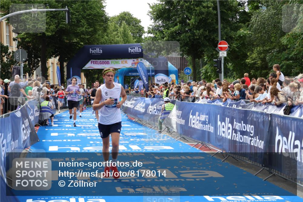 29.06.2025 - hella hamburg halbmarathon Zöllner http://msf.ph/oto/8178014 29.06.2025 10:38:43 Ziel 4148, 5248, 6684, 8450, 9403, 11281, 11282, 11379, 12772, 17154, 18188, 19004 meine-sportfotos.de