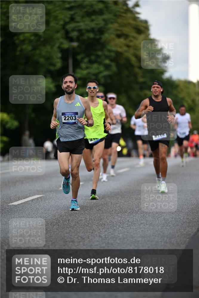 29.06.2025 - hella hamburg halbmarathon Dr. Thomas Lammeyer http://msf.ph/oto/8178018 29.06.2025 09:46:52 Kennedybrücke 2075, 2180, 2203, 2483, 6090, 8318, 8376, 9804, 10351 meine-sportfotos.de