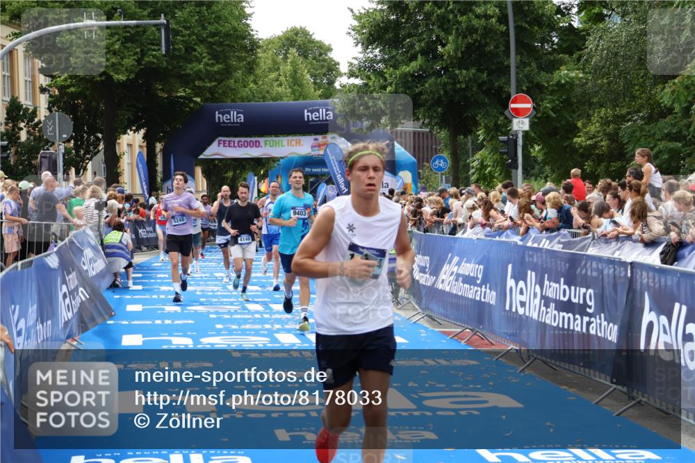 29.06.2025 - hella hamburg halbmarathon Zöllner http://msf.ph/oto/8178033 29.06.2025 10:38:44 Ziel 4148, 5248, 6684, 8450, 9403, 11281, 11282, 12772, 17154, 18188, 19004 meine-sportfotos.de