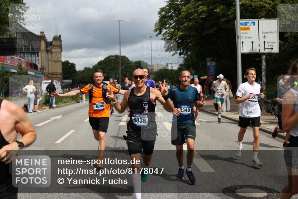 29.06.2025 - hella hamburg halbmarathon Yannick Fuchs http://msf.ph/oto/8178047 29.06.2025 10:42:24 20KM 1086, 1320, 1914, 2213, 2340, 2442, 2708, 3747, 4324, 4601, 5024, 5362, 5528, 5915, 6081, 6377, 6836, 7367, 8216, 8916, 8927, 9262, 9482, 9538, 11211, 11961, 12549, 12747, 13007, 13570, 13614, 13948, 14383, 14797, 14814, 15309, 15573, 15590, 15629, 15735, 15808, 16094, 16149, 16205, 16269, 16414, 16766, 18206, 18476, 18790, 18836, 18923, 18963, 19198 meine-sportfotos.de