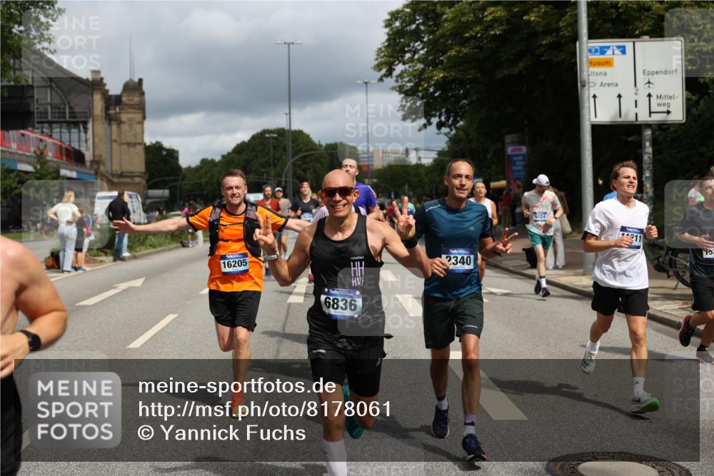 29.06.2025 - hella hamburg halbmarathon Yannick Fuchs http://msf.ph/oto/8178061 29.06.2025 10:42:24 20KM 1086, 1320, 1914, 2213, 2340, 2442, 2708, 3747, 4324, 4601, 5024, 5362, 5528, 5915, 6081, 6377, 6836, 7367, 8216, 8916, 8927, 9262, 9482, 9538, 11211, 11961, 12549, 12747, 13007, 13570, 13614, 13948, 14383, 14797, 14814, 15309, 15573, 15590, 15629, 15735, 15808, 16094, 16149, 16205, 16269, 16414, 16766, 18206, 18476, 18790, 18836, 18923, 18963, 19198 meine-sportfotos.de