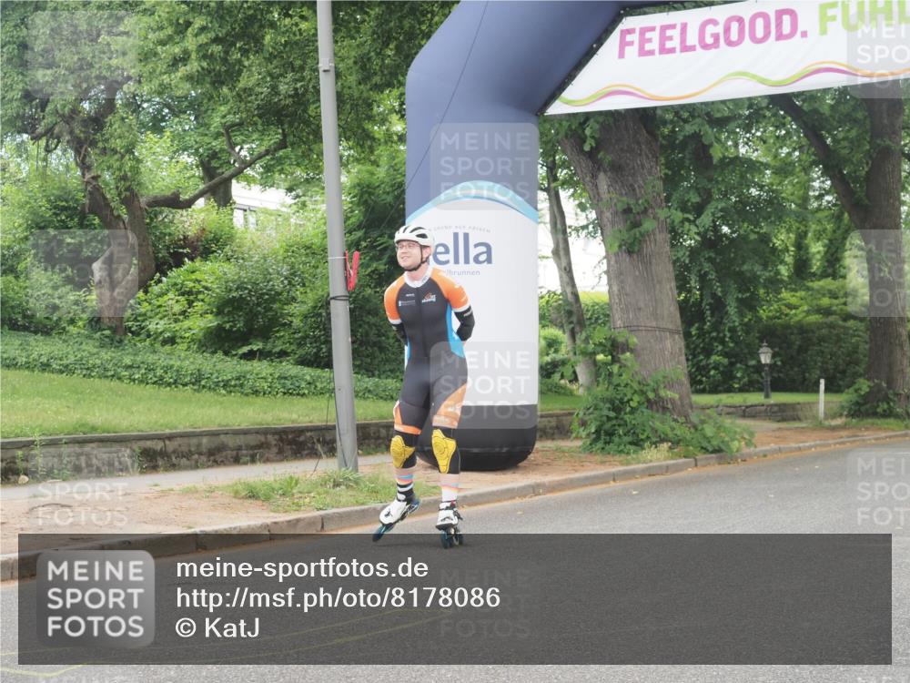 29.06.2025 - hella hamburg halbmarathon KatJ http://msf.ph/oto/8178086 29.06.2025 09:21:52 Zwischen KM18-KM19  meine-sportfotos.de