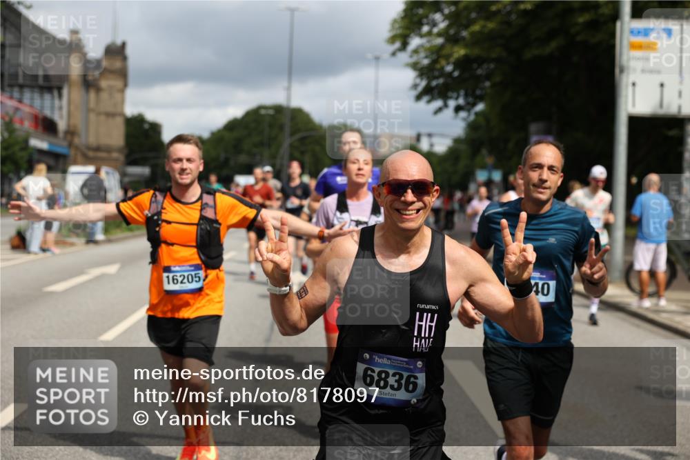 29.06.2025 - hella hamburg halbmarathon Yannick Fuchs http://msf.ph/oto/8178097 29.06.2025 10:42:25 20KM 1086, 1320, 1914, 2213, 2340, 2442, 2708, 3747, 4324, 4601, 5024, 5362, 5528, 5915, 6081, 6377, 6836, 7367, 8216, 8916, 8927, 9262, 9482, 9538, 9638, 11211, 11961, 12549, 12747, 13007, 13570, 13614, 13948, 14383, 14797, 14814, 15309, 15573, 15590, 15629, 15735, 15808, 16094, 16149, 16205, 16269, 16414, 16766, 18206, 18476, 18790, 18836, 18923, 18963, 19198 meine-sportfotos.de