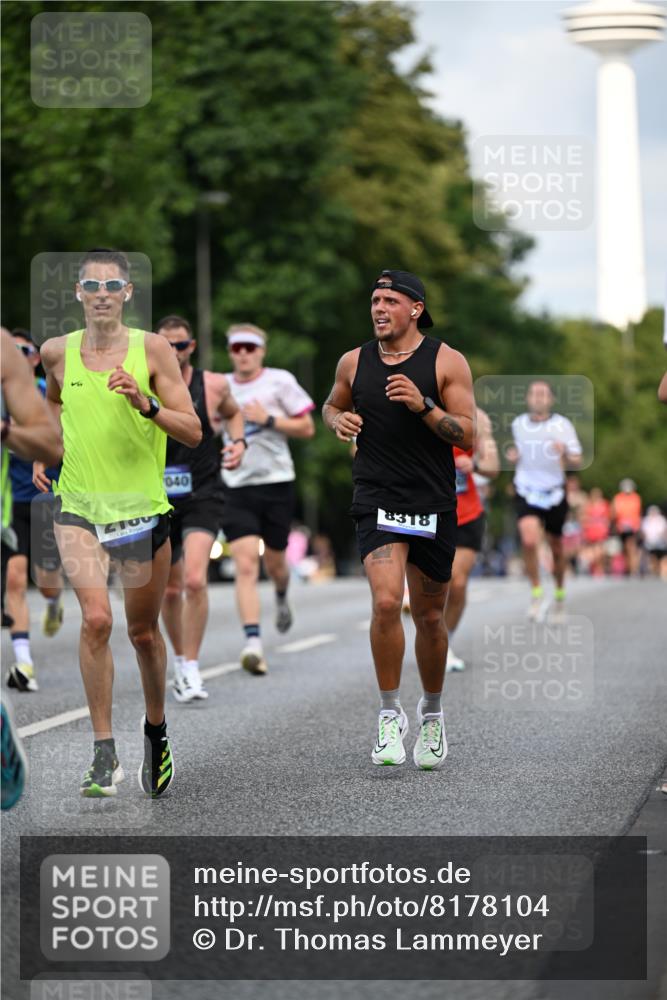 29.06.2025 - hella hamburg halbmarathon Dr. Thomas Lammeyer http://msf.ph/oto/8178104 29.06.2025 09:46:54 Kennedybrücke 2075, 2180, 2203, 2483, 3379, 6090, 8318, 8376, 9804, 10351 meine-sportfotos.de