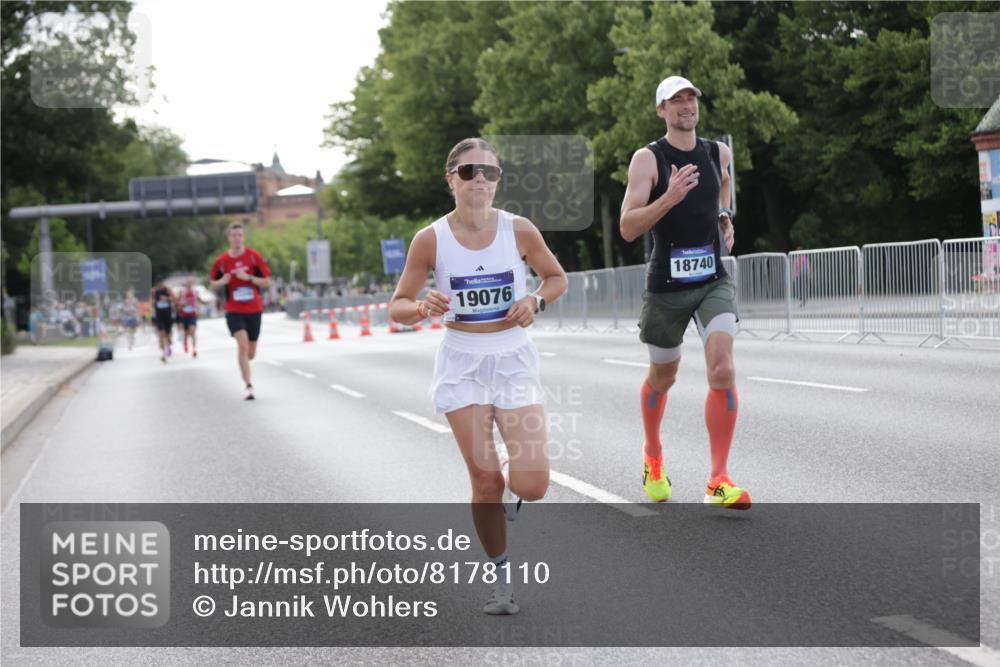 29.06.2025 - hella hamburg halbmarathon Jannik Wohlers http://msf.ph/oto/8178110 29.06.2025 09:42:23 Lombardsbrücke 5612, 7331, 7855, 9269, 10468, 11078, 11228, 12360, 13346, 13872, 13913, 14753, 14836, 16615, 17614, 18740, 19041, 19042, 19050, 19076, 19078 meine-sportfotos.de