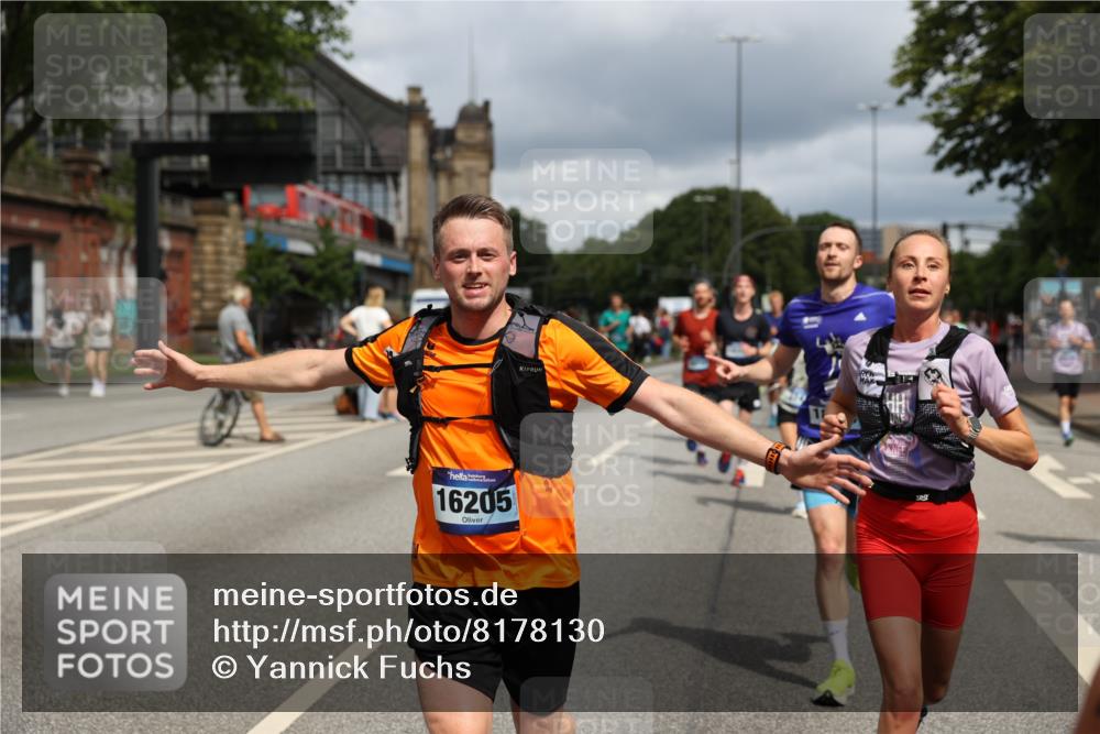 29.06.2025 - hella hamburg halbmarathon Yannick Fuchs http://msf.ph/oto/8178130 29.06.2025 10:42:25 20KM 1086, 1320, 1914, 2213, 2340, 2442, 2708, 3747, 4324, 4601, 5024, 5362, 5528, 5915, 6081, 6377, 6836, 7367, 8216, 8916, 8927, 9262, 9482, 9538, 9638, 11211, 11961, 12549, 12747, 13007, 13570, 13614, 13948, 14383, 14797, 14814, 15309, 15573, 15590, 15629, 15735, 15808, 16094, 16149, 16205, 16269, 16414, 16766, 18206, 18476, 18790, 18836, 18923, 18963, 19198 meine-sportfotos.de