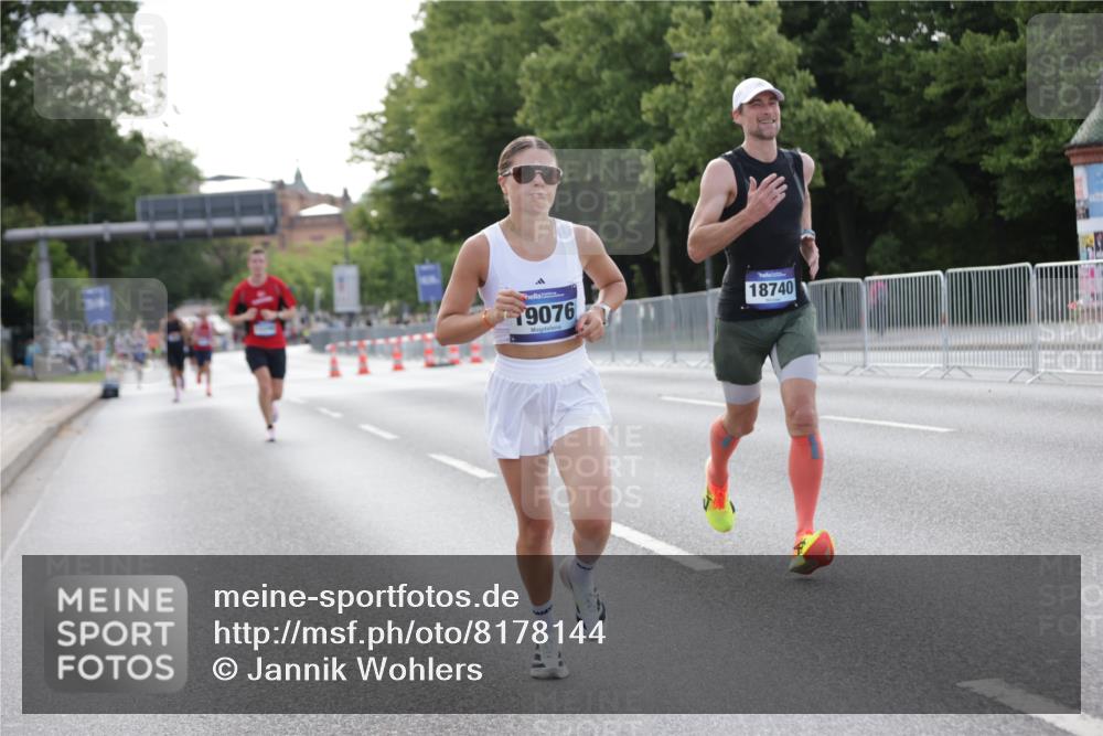 29.06.2025 - hella hamburg halbmarathon Jannik Wohlers http://msf.ph/oto/8178144 29.06.2025 09:42:23 Lombardsbrücke 5612, 7331, 7855, 9269, 10468, 11078, 11228, 12360, 13346, 13872, 13913, 14753, 14836, 16615, 17614, 18740, 19041, 19042, 19050, 19076, 19078 meine-sportfotos.de