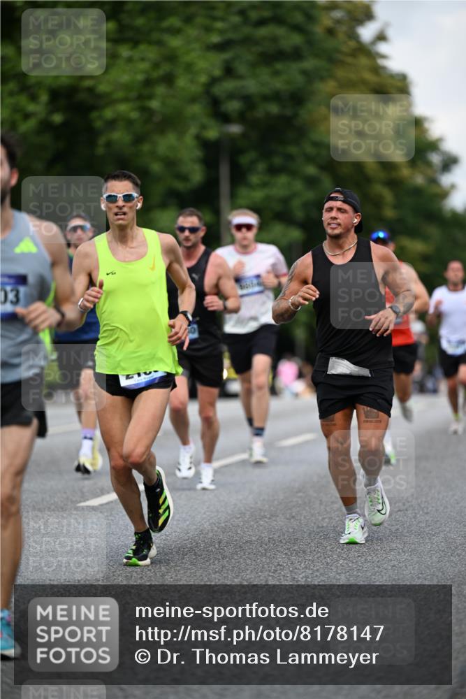29.06.2025 - hella hamburg halbmarathon Dr. Thomas Lammeyer http://msf.ph/oto/8178147 29.06.2025 09:46:54 Kennedybrücke 2075, 2180, 2203, 2483, 3379, 6090, 8318, 8376, 9804, 10351 meine-sportfotos.de