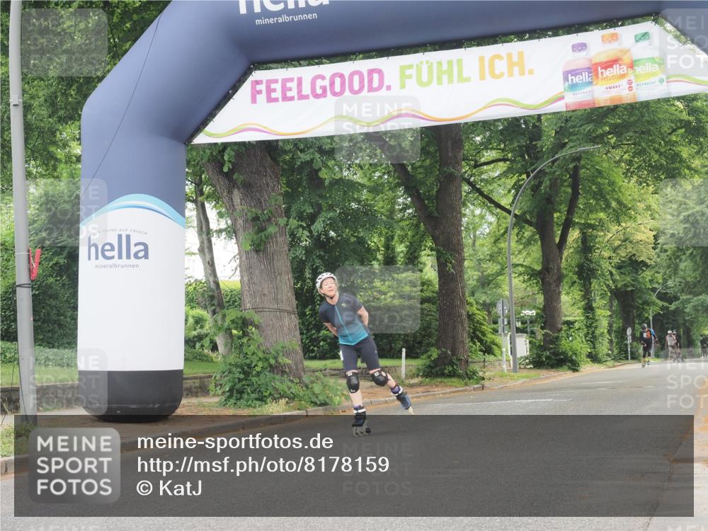 29.06.2025 - hella hamburg halbmarathon KatJ http://msf.ph/oto/8178159 29.06.2025 09:21:56 Zwischen KM18-KM19  meine-sportfotos.de