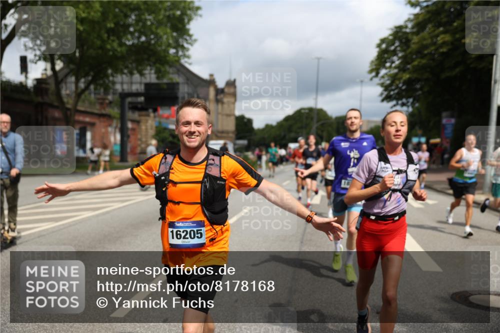 29.06.2025 - hella hamburg halbmarathon Yannick Fuchs http://msf.ph/oto/8178168 29.06.2025 10:42:25 20KM 1086, 1320, 1914, 2213, 2340, 2442, 2708, 3747, 4324, 4601, 5024, 5362, 5528, 5915, 6081, 6377, 6836, 7367, 8216, 8916, 8927, 9262, 9482, 9538, 9638, 11211, 11961, 12549, 12747, 13007, 13570, 13614, 13948, 14383, 14797, 14814, 15309, 15573, 15590, 15629, 15735, 15808, 16094, 16149, 16205, 16269, 16414, 16766, 18206, 18476, 18790, 18836, 18923, 18963, 19198 meine-sportfotos.de