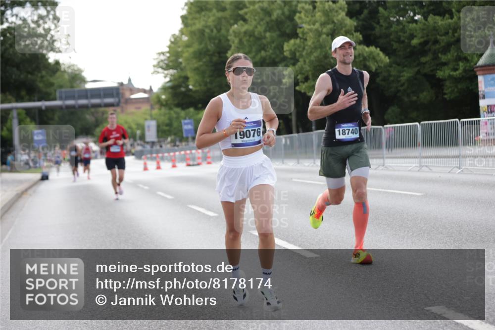 29.06.2025 - hella hamburg halbmarathon Jannik Wohlers http://msf.ph/oto/8178174 29.06.2025 09:42:23 Lombardsbrücke 5612, 7331, 7855, 9269, 10468, 11078, 11228, 12360, 13346, 13872, 13913, 14753, 14836, 16615, 17614, 18740, 19041, 19042, 19050, 19076, 19078 meine-sportfotos.de