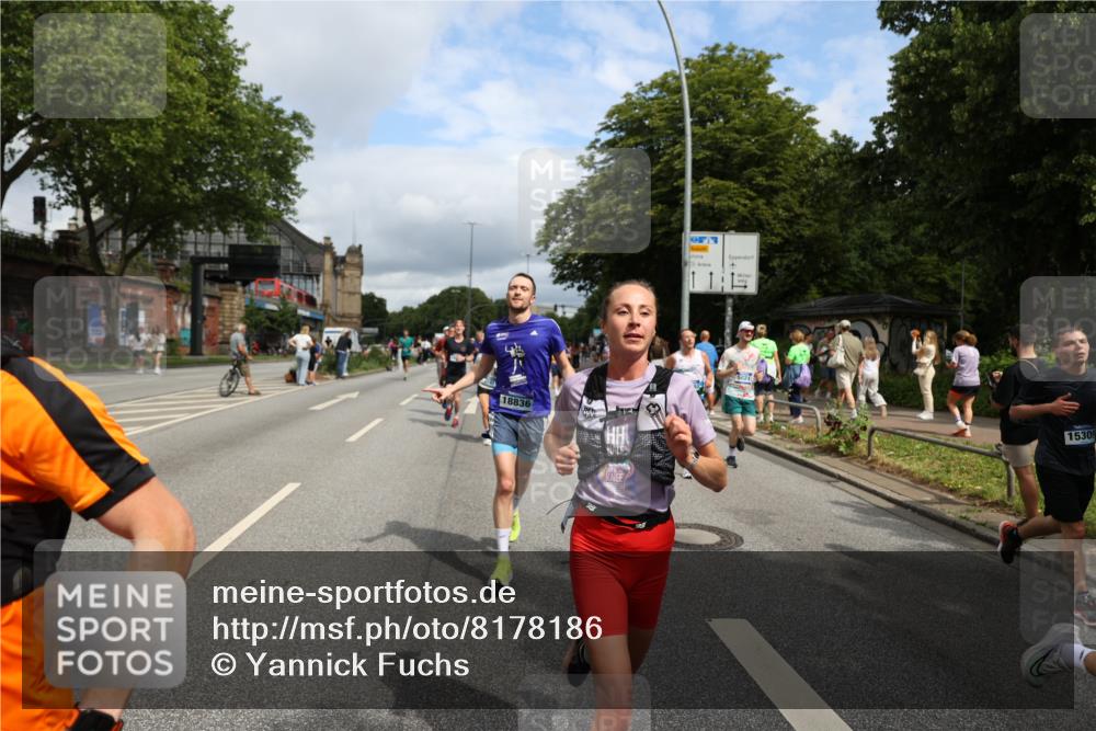 29.06.2025 - hella hamburg halbmarathon Yannick Fuchs http://msf.ph/oto/8178186 29.06.2025 10:42:26 20KM 1086, 1320, 1914, 2213, 2340, 2442, 3747, 4324, 4601, 5024, 5362, 5528, 5915, 6081, 6377, 6836, 7367, 8216, 8916, 8927, 9262, 9482, 9538, 9638, 11211, 11961, 12549, 12747, 13007, 13570, 13614, 13948, 14383, 14797, 14814, 15309, 15573, 15590, 15629, 15735, 15808, 16094, 16149, 16205, 16269, 16414, 16766, 18206, 18476, 18790, 18836, 18923, 18963, 19198 meine-sportfotos.de