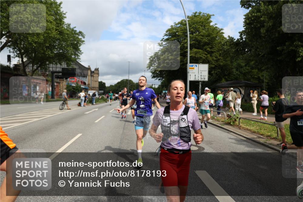 29.06.2025 - hella hamburg halbmarathon Yannick Fuchs http://msf.ph/oto/8178193 29.06.2025 10:42:26 20KM 1086, 1320, 1914, 2213, 2340, 2442, 3747, 4324, 4601, 5024, 5362, 5528, 5915, 6081, 6377, 6836, 7367, 8216, 8916, 8927, 9262, 9482, 9538, 9638, 11211, 11961, 12549, 12747, 13007, 13570, 13614, 13948, 14383, 14797, 14814, 15309, 15573, 15590, 15629, 15735, 15808, 16094, 16149, 16205, 16269, 16414, 16766, 18206, 18476, 18790, 18836, 18923, 18963, 19198 meine-sportfotos.de
