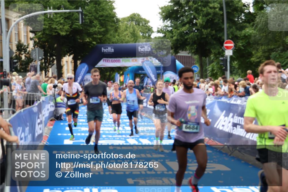 29.06.2025 - hella hamburg halbmarathon Zöllner http://msf.ph/oto/8178265 29.06.2025 10:38:51 Ziel 2296, 2719, 6684, 8450, 9264, 9540, 10218, 11055, 11281, 11282, 13755, 13800, 14093, 15372 meine-sportfotos.de