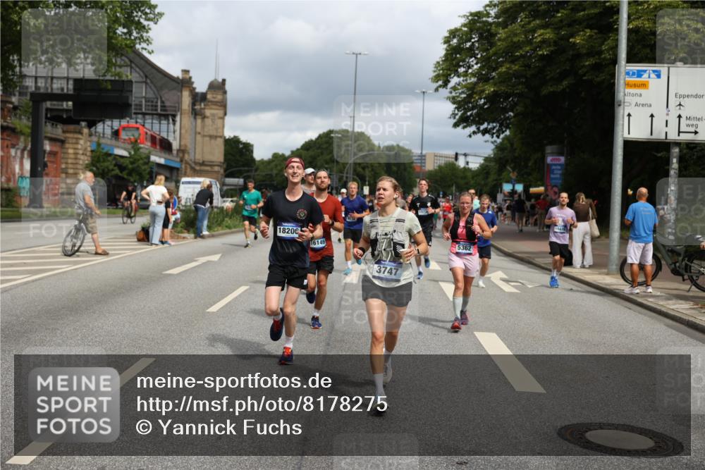 29.06.2025 - hella hamburg halbmarathon Yannick Fuchs http://msf.ph/oto/8178275 29.06.2025 10:42:27 20KM 1086, 1320, 1884, 1914, 2213, 2340, 2442, 3213, 3747, 4324, 4601, 5024, 5362, 5528, 5915, 6081, 6377, 6836, 7367, 8216, 8916, 8927, 9262, 9482, 9538, 9638, 11211, 11467, 11961, 12549, 12747, 13007, 13570, 13614, 13948, 14383, 14797, 14814, 15309, 15573, 15590, 15629, 15735, 15808, 16094, 16149, 16205, 16269, 16414, 16766, 17007, 18206, 18476, 18790, 18836, 18923, 18963, 19198 meine-sportfotos.de