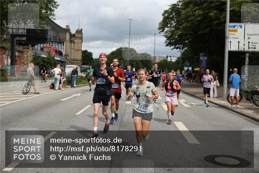 29.06.2025 - hella hamburg halbmarathon Yannick Fuchs http://msf.ph/oto/8178291 29.06.2025 10:42:27 20KM 1086, 1320, 1884, 1914, 2213, 2340, 2442, 3213, 3747, 4324, 4601, 5024, 5362, 5528, 5915, 6081, 6377, 6836, 7367, 8216, 8916, 8927, 9262, 9482, 9538, 9638, 11211, 11467, 11961, 12549, 12747, 13007, 13570, 13614, 13948, 14383, 14797, 14814, 15309, 15573, 15590, 15629, 15735, 15808, 16094, 16149, 16205, 16269, 16414, 16766, 17007, 18206, 18476, 18790, 18836, 18923, 18963, 19198 meine-sportfotos.de