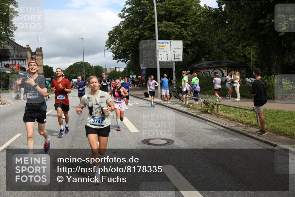 29.06.2025 - hella hamburg halbmarathon Yannick Fuchs http://msf.ph/oto/8178335 29.06.2025 10:42:28 20KM 1086, 1320, 1884, 1914, 2213, 2340, 2442, 3213, 3747, 4324, 4601, 5024, 5362, 5528, 5915, 6081, 6377, 6836, 7367, 8216, 8916, 8927, 9262, 9482, 9538, 9638, 11211, 11467, 11961, 12549, 12747, 13570, 13614, 14383, 14797, 14814, 15309, 15573, 15590, 15629, 15735, 15808, 16094, 16149, 16205, 16269, 16414, 16766, 17007, 18206, 18476, 18790, 18836, 18923, 18963, 19198 meine-sportfotos.de