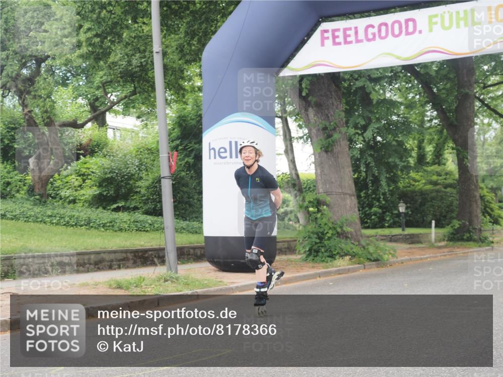 29.06.2025 - hella hamburg halbmarathon KatJ http://msf.ph/oto/8178366 29.06.2025 09:21:56 Zwischen KM18-KM19  meine-sportfotos.de