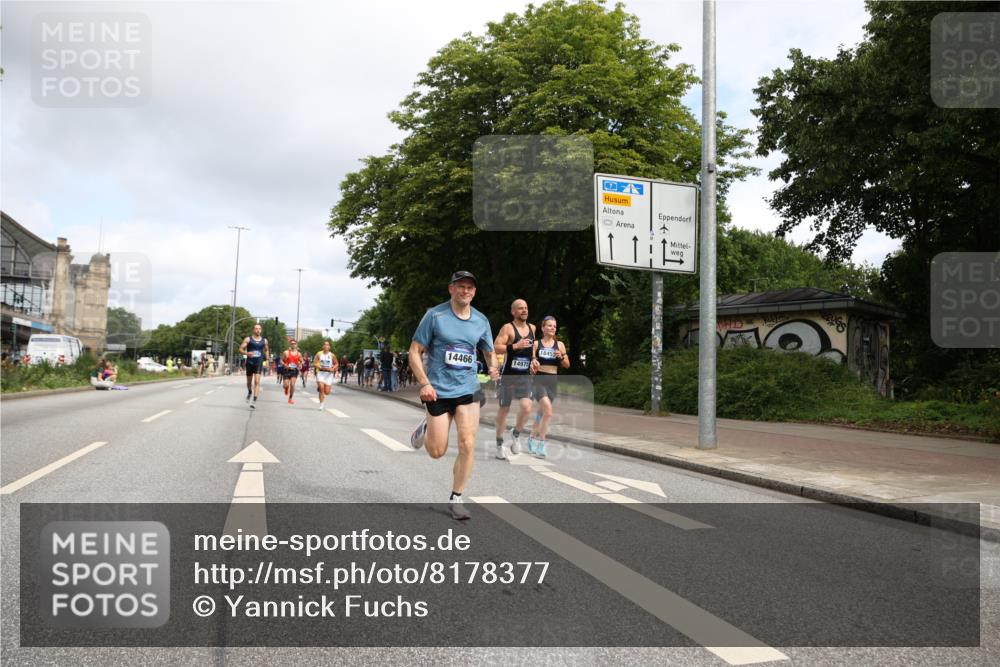 29.06.2025 - hella hamburg halbmarathon Yannick Fuchs http://msf.ph/oto/8178377 29.06.2025 10:28:19 20KM 1053, 1910, 1959, 2746, 2836, 4246, 4602, 5193, 6473, 7723, 8956, 14289, 14466, 14784, 14975, 15268, 15326, 15887, 16755, 16881, 16931, 17175, 17802, 18455, 18687, 18731, 18854 meine-sportfotos.de
