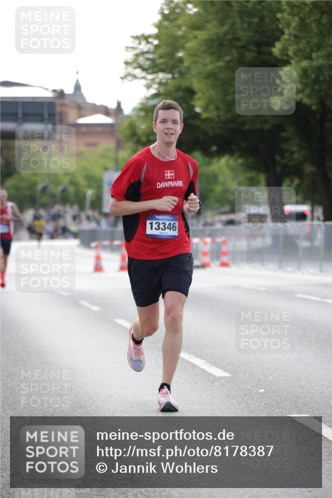29.06.2025 - hella hamburg halbmarathon Jannik Wohlers http://msf.ph/oto/8178387 29.06.2025 09:42:25 Lombardsbrücke 5612, 7331, 7855, 9269, 10468, 11078, 11228, 12360, 13346, 13872, 13913, 14753, 14836, 17614, 18740, 19041, 19042, 19050, 19076, 19078 meine-sportfotos.de