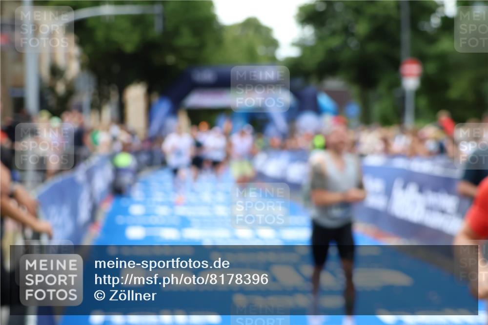 29.06.2025 - hella hamburg halbmarathon Zöllner http://msf.ph/oto/8178396 29.06.2025 10:38:57 Ziel 2980, 3136, 3783, 8958, 13137, 13755, 14093, 15257, 17722 meine-sportfotos.de