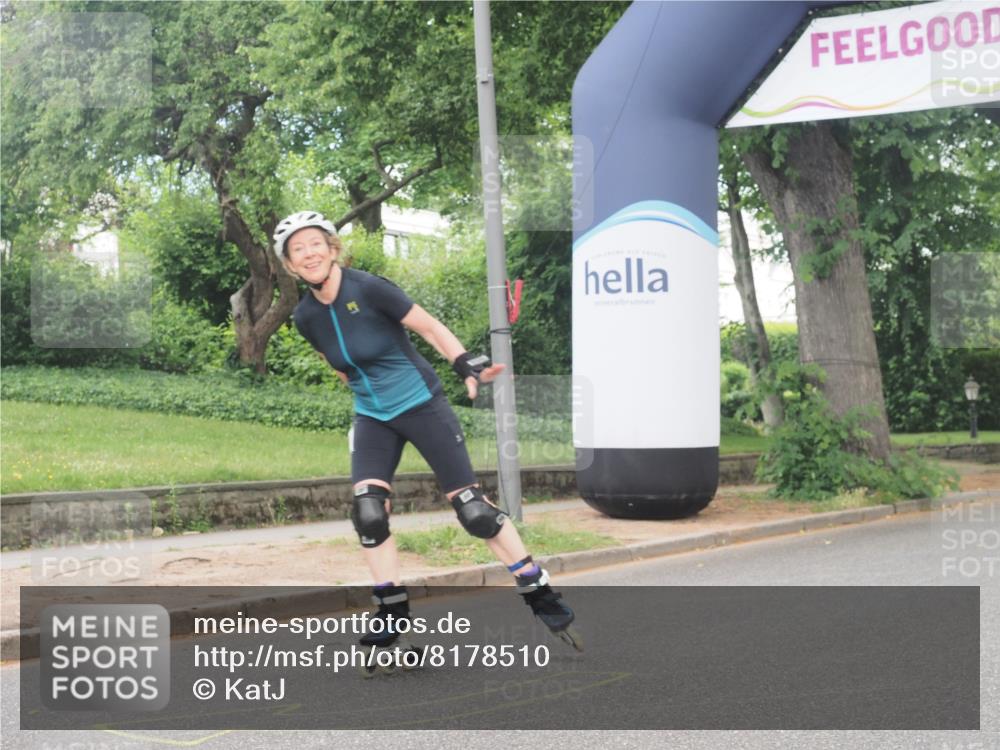 29.06.2025 - hella hamburg halbmarathon KatJ http://msf.ph/oto/8178510 29.06.2025 09:21:57 Zwischen KM18-KM19  meine-sportfotos.de