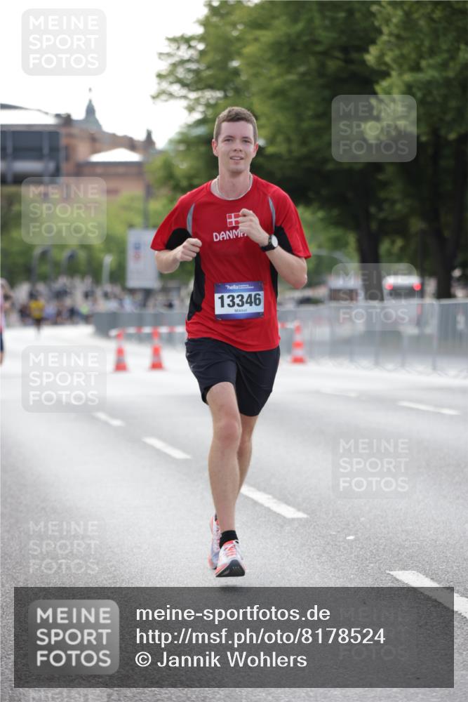 29.06.2025 - hella hamburg halbmarathon Jannik Wohlers http://msf.ph/oto/8178524 29.06.2025 09:42:25 Lombardsbrücke 5612, 7331, 7855, 9269, 10468, 11078, 11228, 12360, 13346, 13872, 13913, 14753, 14836, 17614, 18740, 19041, 19042, 19050, 19076, 19078 meine-sportfotos.de