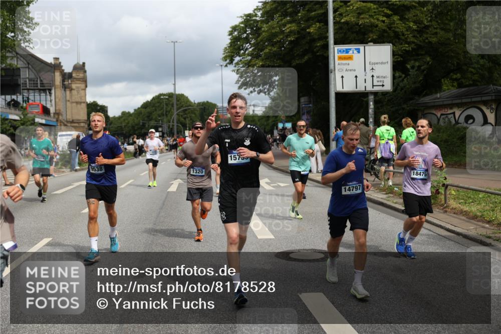 29.06.2025 - hella hamburg halbmarathon Yannick Fuchs http://msf.ph/oto/8178528 29.06.2025 10:42:31 20KM 1086, 1320, 1884, 1914, 2213, 2340, 2442, 3213, 3747, 4324, 4711, 5024, 5362, 5528, 5915, 6081, 6377, 6836, 6923, 7367, 8216, 8916, 9262, 9482, 9538, 9638, 10000, 11211, 11467, 11961, 12549, 12747, 13570, 13614, 14797, 14814, 15309, 15573, 15590, 15629, 15735, 15808, 16094, 16149, 16205, 16269, 16414, 16766, 17007, 18206, 18251, 18476, 18790, 18836, 18923, 18963, 19198 meine-sportfotos.de