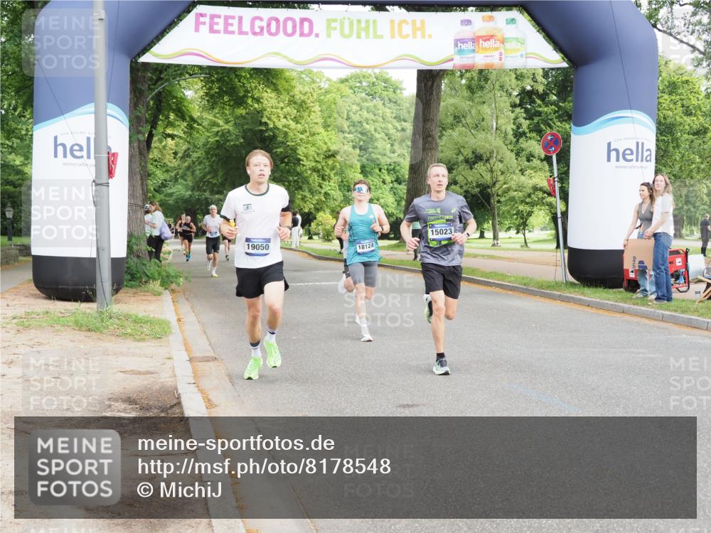 29.06.2025 - hella hamburg halbmarathon MichiJ http://msf.ph/oto/8178548 29.06.2025 10:16:56 Zwischen KM18-KM19 15023, 18124, 18692, 19050 meine-sportfotos.de