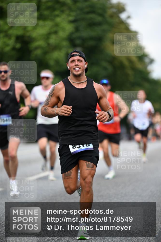 29.06.2025 - hella hamburg halbmarathon Dr. Thomas Lammeyer http://msf.ph/oto/8178549 29.06.2025 09:46:56 Kennedybrücke 2075, 2180, 2203, 2483, 3189, 3379, 6090, 8318, 8376, 9804, 10351 meine-sportfotos.de