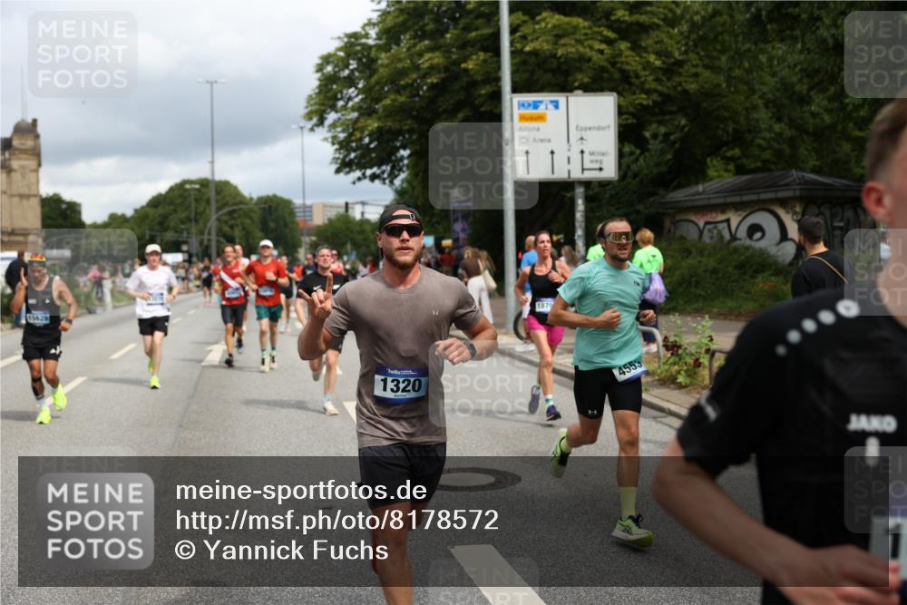 29.06.2025 - hella hamburg halbmarathon Yannick Fuchs http://msf.ph/oto/8178572 29.06.2025 10:42:32 20KM 1086, 1320, 1884, 1914, 2340, 2442, 3213, 3747, 4324, 4711, 5024, 5362, 5915, 6081, 6377, 6836, 6923, 7367, 8216, 8916, 9262, 9482, 9538, 9638, 10000, 11211, 11467, 12549, 12747, 12840, 13570, 13614, 14797, 14814, 15309, 15573, 15590, 15629, 15735, 15808, 16094, 16149, 16205, 16269, 16414, 16766, 17007, 18206, 18251, 18476, 18790, 18836, 18923, 18963, 19198 meine-sportfotos.de