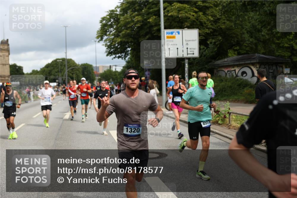 29.06.2025 - hella hamburg halbmarathon Yannick Fuchs http://msf.ph/oto/8178577 29.06.2025 10:42:32 20KM 1086, 1320, 1884, 1914, 2340, 2442, 3213, 3747, 4324, 4711, 5024, 5362, 5915, 6081, 6377, 6836, 6923, 7367, 8216, 8916, 9262, 9482, 9538, 9638, 10000, 11211, 11467, 12549, 12747, 12840, 13570, 13614, 14797, 14814, 15309, 15573, 15590, 15629, 15735, 15808, 16094, 16149, 16205, 16269, 16414, 16766, 17007, 18206, 18251, 18476, 18790, 18836, 18923, 18963, 19198 meine-sportfotos.de