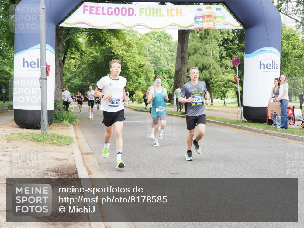 29.06.2025 - hella hamburg halbmarathon MichiJ http://msf.ph/oto/8178585 29.06.2025 10:16:56 Zwischen KM18-KM19 15023, 18124, 18692, 19050 meine-sportfotos.de
