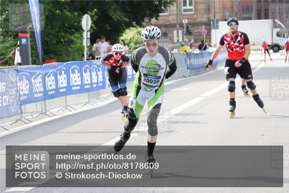 29.06.2025 - hella hamburg halbmarathon Strokosch-Dieckow http://msf.ph/oto/8178609 29.06.2025 09:20:23 Ziel 20039, 20411, 20417, 20434 meine-sportfotos.de