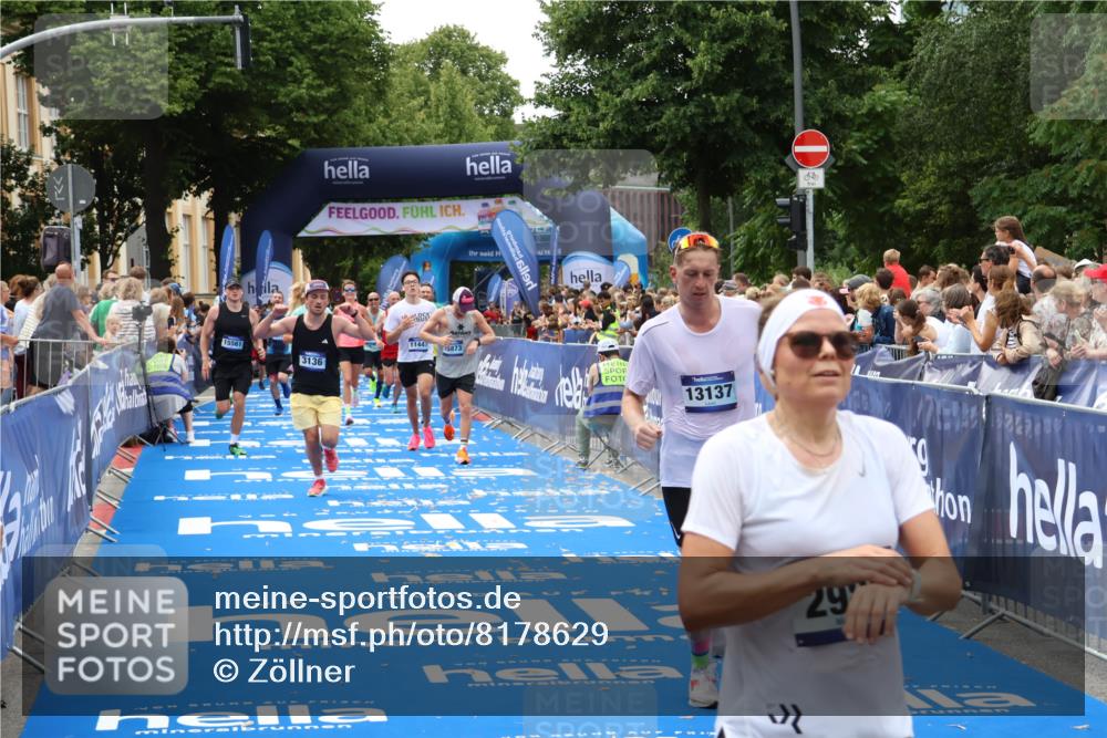 29.06.2025 - hella hamburg halbmarathon Zöllner http://msf.ph/oto/8178629 29.06.2025 10:39:03 Ziel 1164, 1803, 2262, 3136, 4359, 6682, 11447, 13137, 15561, 15873, 18734, 19151 meine-sportfotos.de