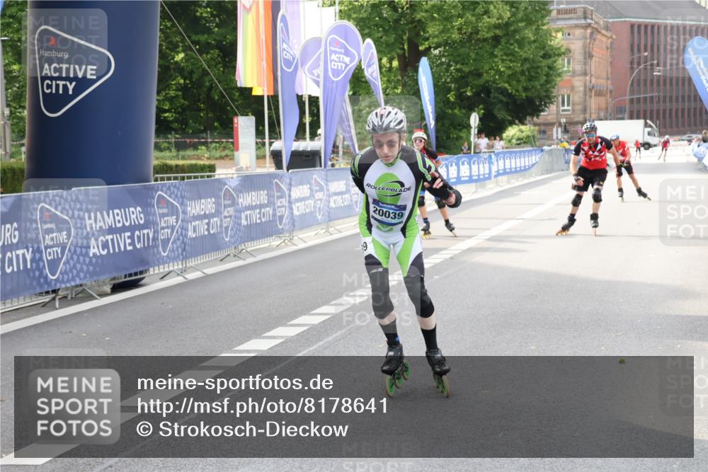 29.06.2025 - hella hamburg halbmarathon Strokosch-Dieckow http://msf.ph/oto/8178641 29.06.2025 09:20:24 Ziel 20039, 20411, 20417, 20434 meine-sportfotos.de
