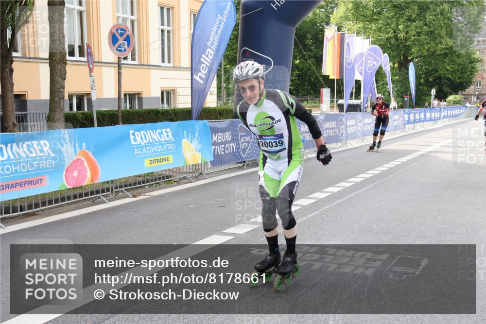 29.06.2025 - hella hamburg halbmarathon Strokosch-Dieckow http://msf.ph/oto/8178661 29.06.2025 09:20:25 Ziel 20039, 20411, 20417, 20434 meine-sportfotos.de