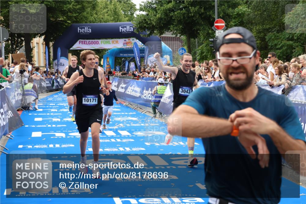 29.06.2025 - hella hamburg halbmarathon Zöllner http://msf.ph/oto/8178696 29.06.2025 10:29:14 Ziel 3043, 8473, 10171, 16157, 19194 meine-sportfotos.de