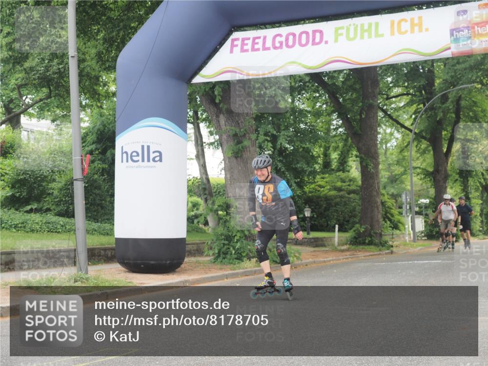 29.06.2025 - hella hamburg halbmarathon KatJ http://msf.ph/oto/8178705 29.06.2025 09:22:03 Zwischen KM18-KM19  meine-sportfotos.de