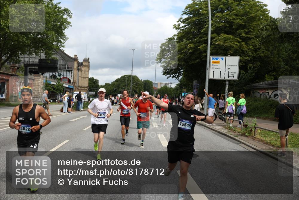 29.06.2025 - hella hamburg halbmarathon Yannick Fuchs http://msf.ph/oto/8178712 29.06.2025 10:42:34 20KM 1086, 1320, 1537, 1884, 1914, 2442, 3213, 3747, 4324, 4711, 5362, 6081, 6377, 6923, 7367, 8216, 8916, 9482, 9538, 9638, 10000, 11211, 11467, 12149, 12549, 12747, 12840, 13570, 13614, 14797, 14814, 14990, 15309, 15573, 15590, 15629, 15735, 15917, 16094, 16149, 16269, 16414, 16766, 17007, 17127, 18206, 18251, 18476, 18790, 18836, 18923, 19198 meine-sportfotos.de