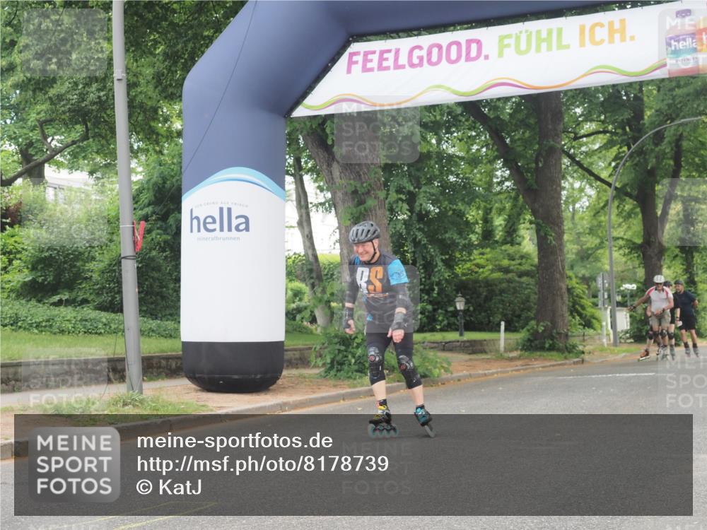 29.06.2025 - hella hamburg halbmarathon KatJ http://msf.ph/oto/8178739 29.06.2025 09:22:04 Zwischen KM18-KM19  meine-sportfotos.de