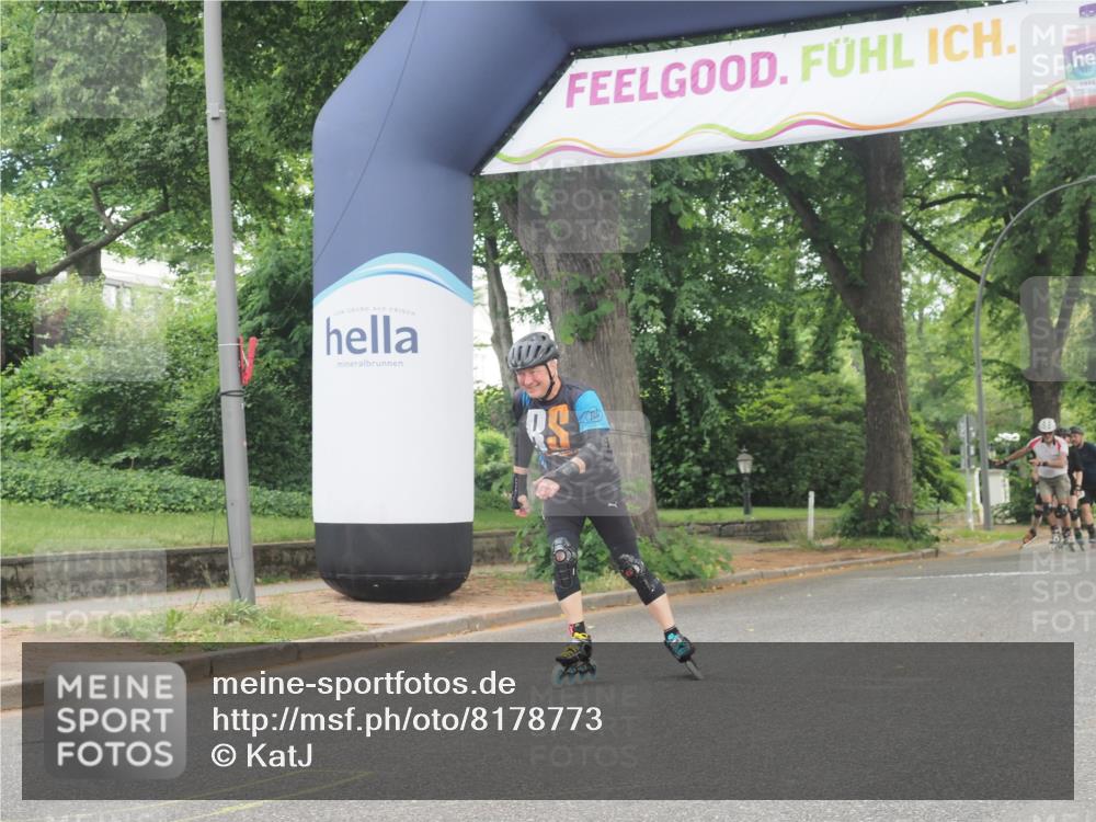 29.06.2025 - hella hamburg halbmarathon KatJ http://msf.ph/oto/8178773 29.06.2025 09:22:04 Zwischen KM18-KM19  meine-sportfotos.de