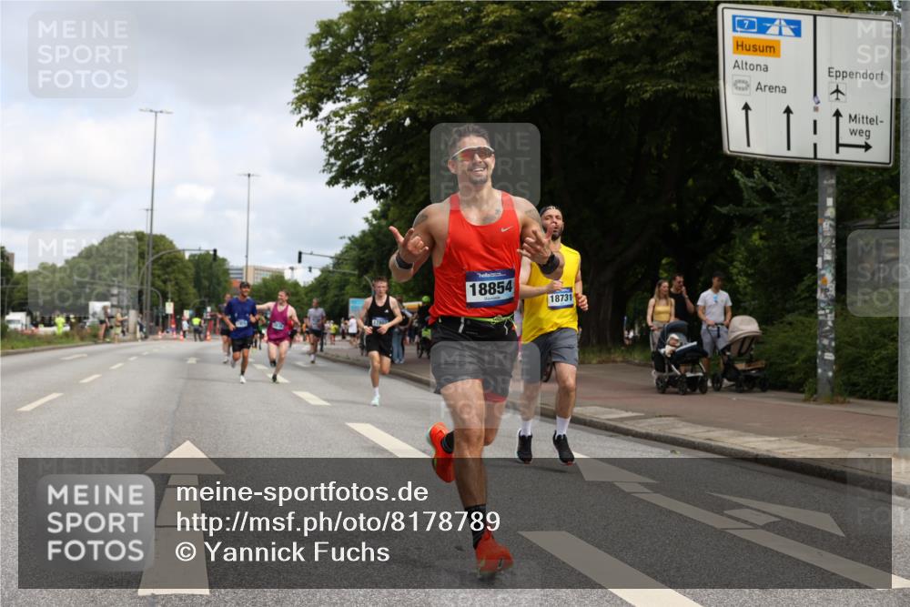 29.06.2025 - hella hamburg halbmarathon Yannick Fuchs http://msf.ph/oto/8178789 29.06.2025 10:28:23 20KM 1053, 1396, 1959, 2243, 2746, 2836, 4246, 4602, 5193, 6473, 8312, 8956, 11227, 13618, 14289, 14310, 14466, 14784, 14975, 15268, 15326, 15887, 16724, 16755, 16931, 17802, 18455, 18731, 18854 meine-sportfotos.de