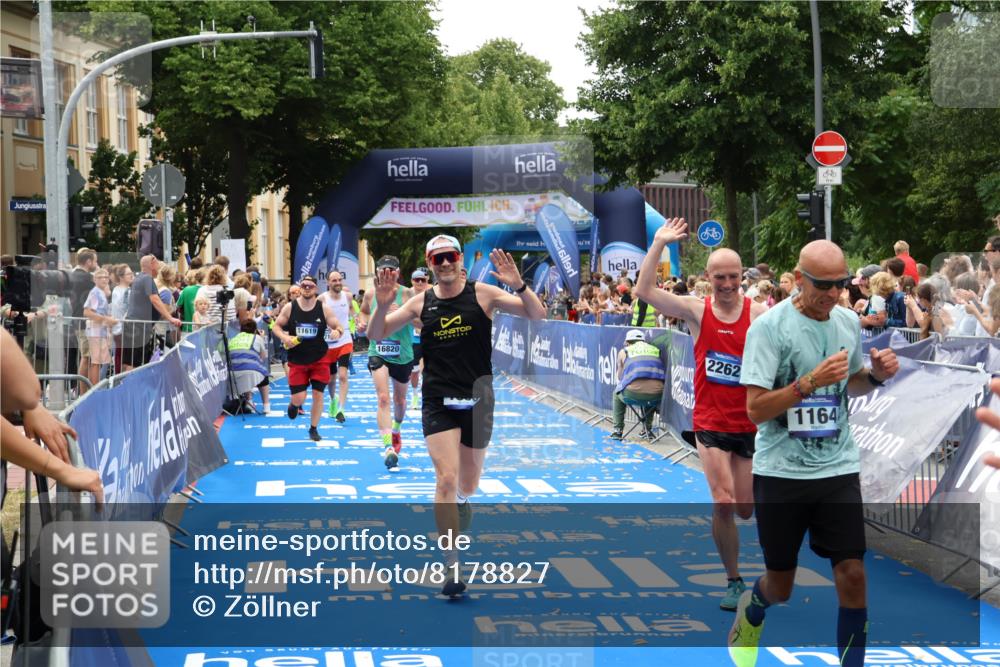 29.06.2025 - hella hamburg halbmarathon Zöllner http://msf.ph/oto/8178827 29.06.2025 10:39:10 Ziel 1164, 1445, 1803, 2262, 4759, 6686, 6687, 11619, 12137, 15556, 16656, 16820, 18149, 18547 meine-sportfotos.de