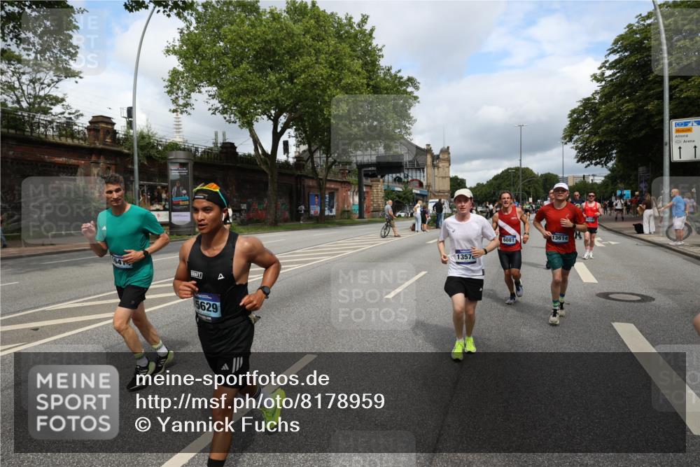 29.06.2025 - hella hamburg halbmarathon Yannick Fuchs http://msf.ph/oto/8178959 29.06.2025 10:42:35 20KM 1086, 1320, 1537, 1884, 1914, 2442, 3213, 3747, 4324, 4711, 5362, 6081, 6377, 6923, 7367, 8216, 8916, 9482, 9538, 9638, 10000, 11467, 12149, 12549, 12747, 12840, 13570, 13614, 14192, 14797, 14814, 14990, 15309, 15573, 15590, 15629, 15735, 15917, 15981, 16094, 16149, 16269, 16414, 16766, 17007, 17127, 18206, 18251, 18476, 18790, 18923, 19198 meine-sportfotos.de