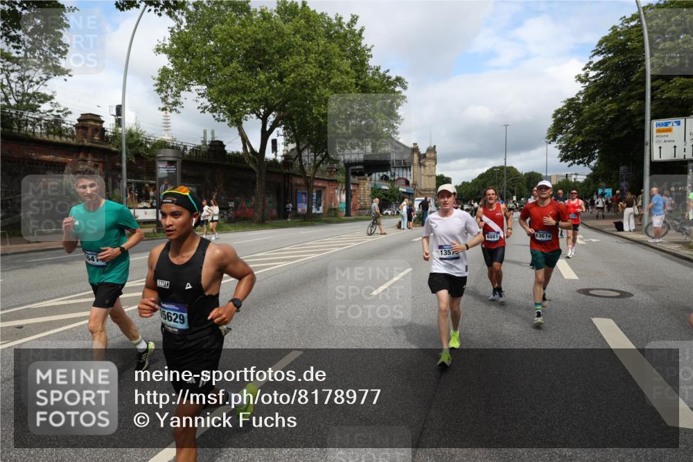 29.06.2025 - hella hamburg halbmarathon Yannick Fuchs http://msf.ph/oto/8178977 29.06.2025 10:42:35 20KM 1086, 1320, 1537, 1884, 1914, 2442, 3213, 3747, 4324, 4711, 5362, 6081, 6377, 6923, 7367, 8216, 8916, 9482, 9538, 9638, 10000, 11467, 12149, 12549, 12747, 12840, 13570, 13614, 14192, 14797, 14814, 14990, 15309, 15573, 15590, 15629, 15735, 15917, 15981, 16094, 16149, 16269, 16414, 16766, 17007, 17127, 18206, 18251, 18476, 18790, 18923, 19198 meine-sportfotos.de